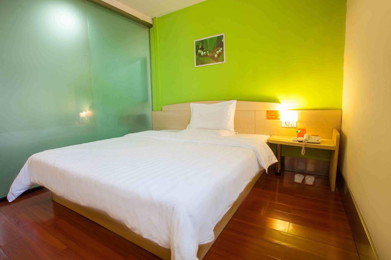 7Days Inn Shenzhen Airport New Terminal Room photo