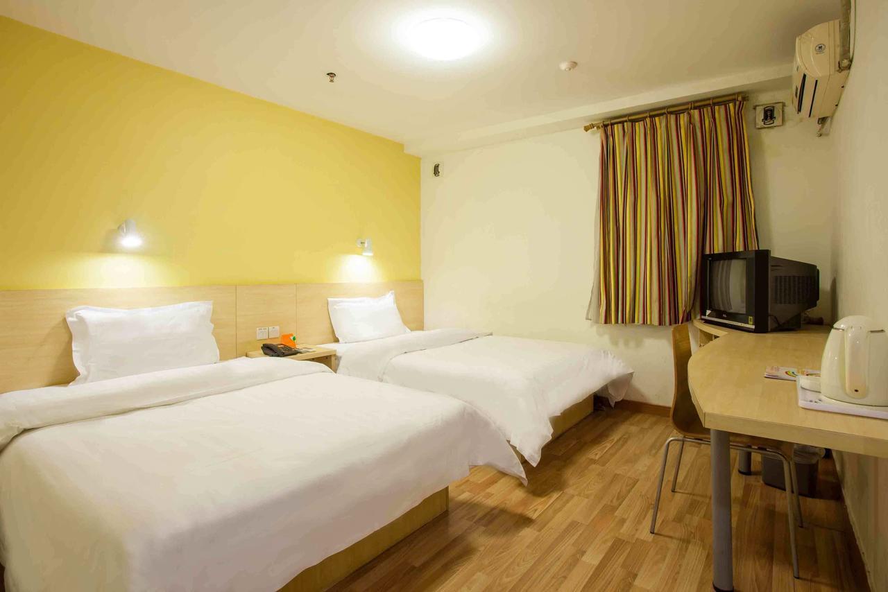 7Days Inn Shenzhen Airport New Terminal Room photo